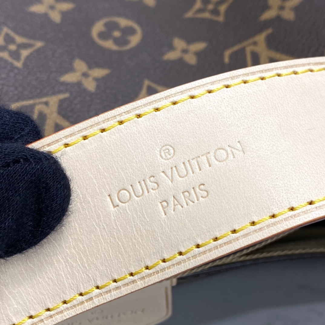 Louis Vuitton GRACEFUL MM Handbag Monogram M43704